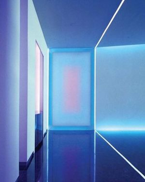 Beautiful as ever. 
Architectural Light by James Turrell
Via @missanadesign #woth #wonderful #wonderfulthings #wothson #dutch #dutchdesign #independentmagazine #designmagazine #people #places #things #creatives #creativeindustry #style #interior #interior