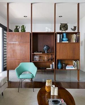 In Sao Paulo, the former house of sculptor Victor Brecheret is the showroom of a young and ambitious couple. A showroom with Brazilian vintage furniture of the highest quality sold under the name @apartamento61 . And these original pieces are rapidly gain