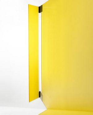 The wonderful RGB—collection by @stefandiez for @burgbad has been the inspiration for our magnificient bold en colorful No 14 Issue. ⠀
Stil on sale or buy online (link in the bio) ⠀
⠀
.⠀
.⠀
.⠀
#glas #lucide #transparent #boldcolours #colours #colors #RGB 