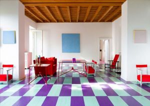 The lovely house of artistic couple Seán and Dalila in Italy is filled with colour, bold wall decorations and beautiful furniture. A house like a piece of art!⠀
As featured on the cover of our No14 — RGB issue in stores now or buy online (link in bio) ⠀
p