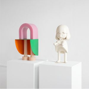 CUTE ASIA⠀
Sejoon Kim and Hyunjee Jung feel fascinated by their own Asian culture and its tendency towards cuteness; manga characters with big eyes, preference for pink and the love for Dutch figure Miffy. They explore this phenomenon in their project ‘CU