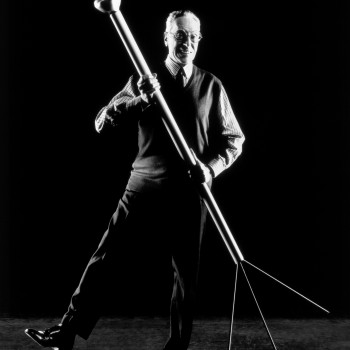 Achille Castiglioni with Luminator_ph. J.B.Mondino